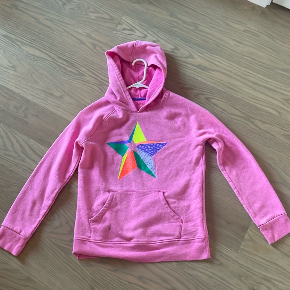 Pinkish starred sweatshirt with hood
